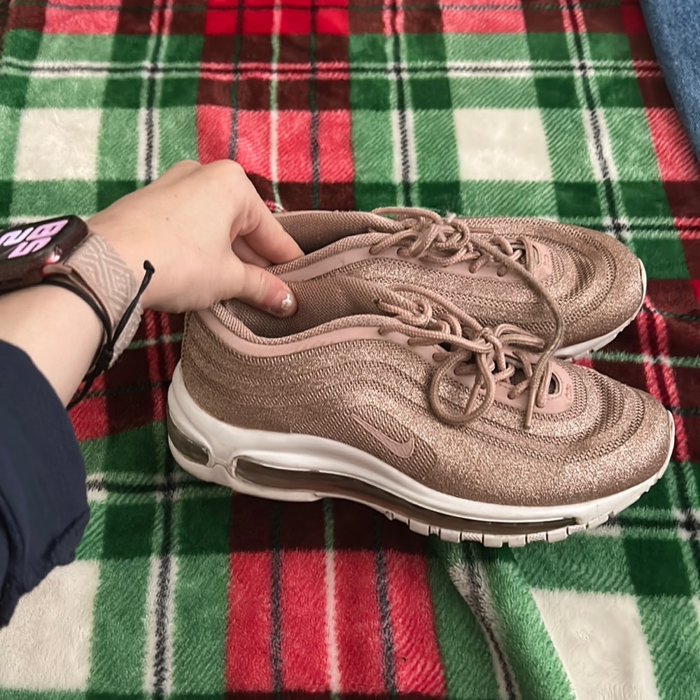 Nike air max!